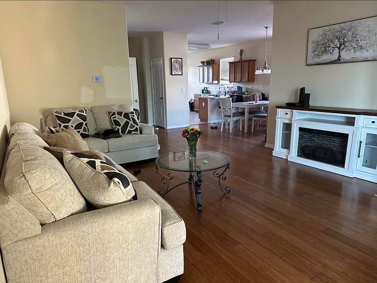 3770 Hampton Hills Dr — Photo 6