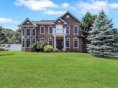 566 Oak Avenue, Bohemia, NY, 11716