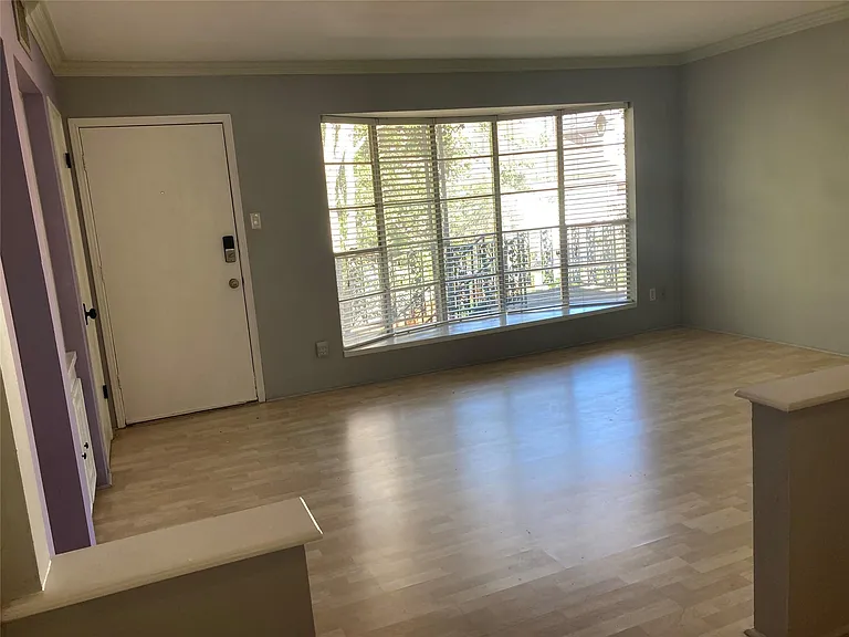 800 Post Oak Blvd #50 — Photo 3