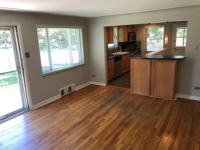 595 S High St — Photo 7