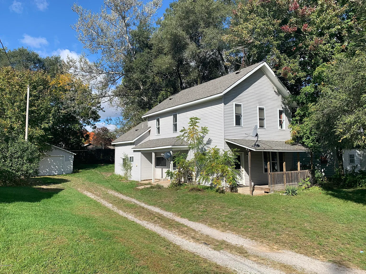 112 S Pine St photo 1