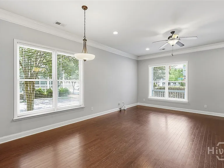1701 Lincoln St — Photo 10