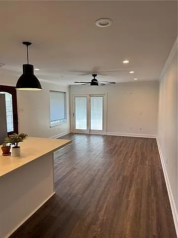 422 Nursery Ave — Photo 3