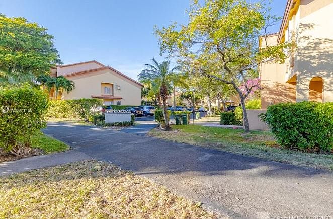 1st image of 21385 Marina Cove Cir