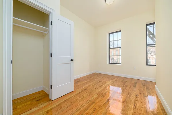 Rented by Kingsland Properties | media 11