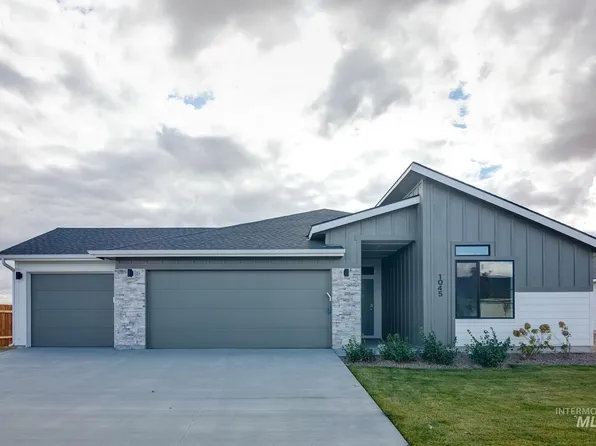 1045 SW Besra Dr, Mountain Home, ID 83647