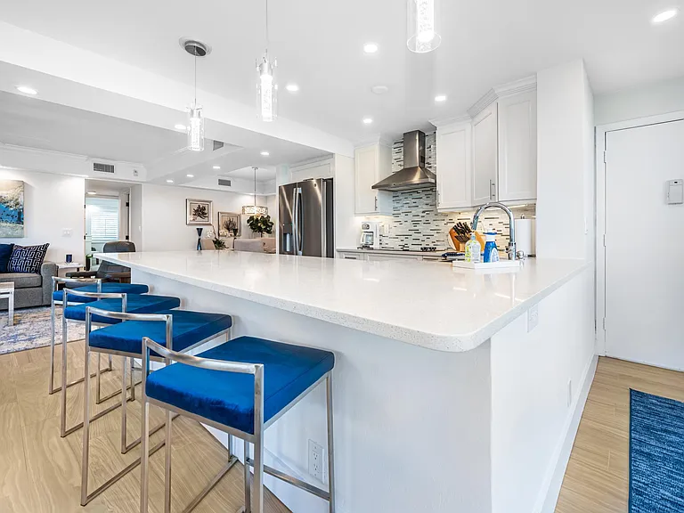 2900 Gulf Shore Blvd N #116 — Photo 8