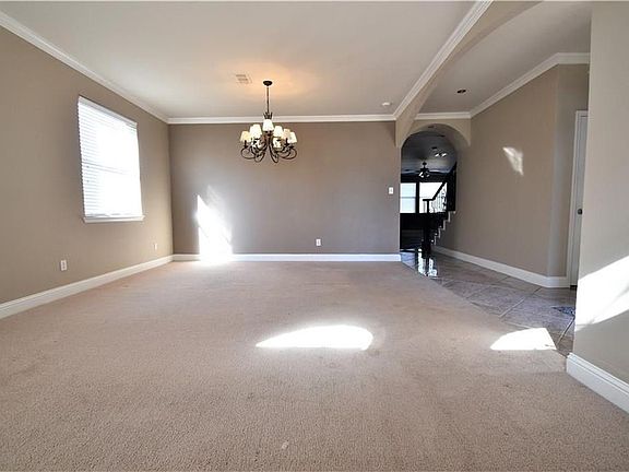 4th image of 9736 Windburn Dr