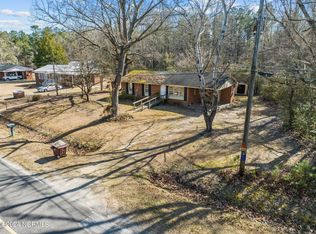 1561 Patterson Rd, Kinston, NC 28504