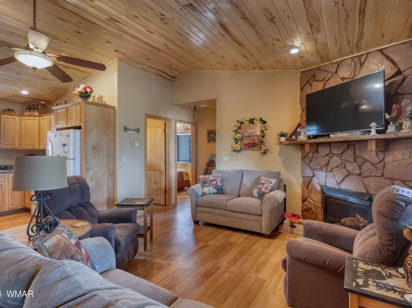 3524 Buckskin Rd, Overgaard, AZ 85933