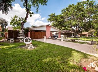 525 Southtrail Dr, San Antonio, TX 78216