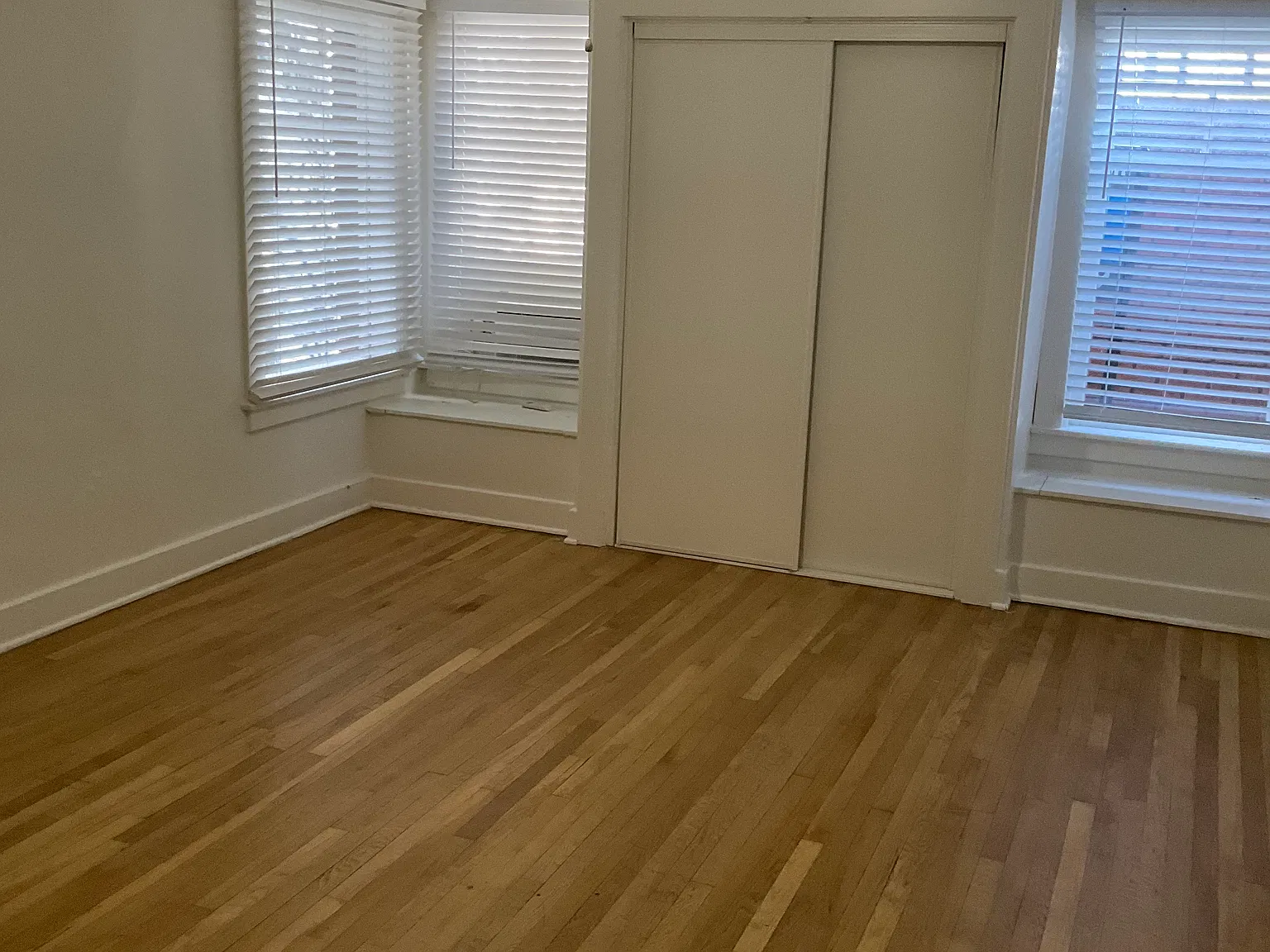 Studio, 633 sqft, $1,149 — Photo 3