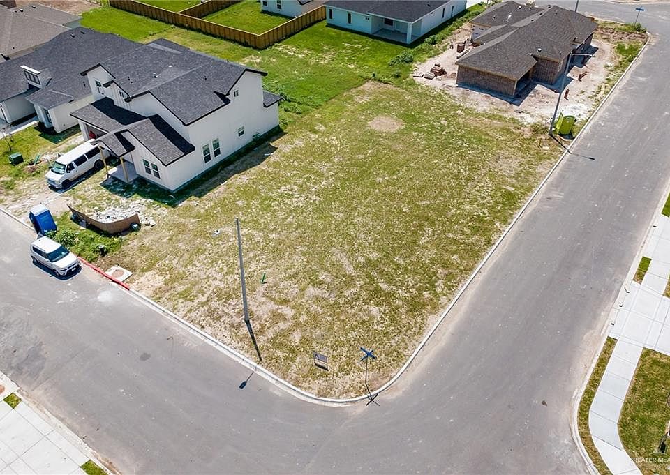 1st image of 3903 S Rodman Ln