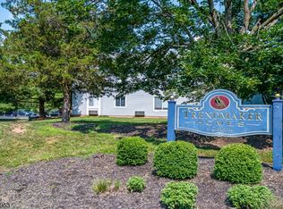 39 Eton Way, Somerset, NJ 08873