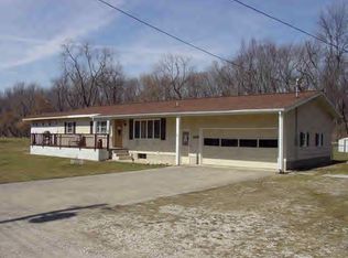 309 Stuckey Dr, Potomac, IL 61865