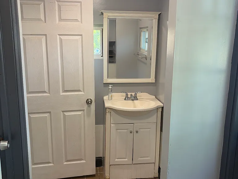 431 Albright St SE — Photo 14