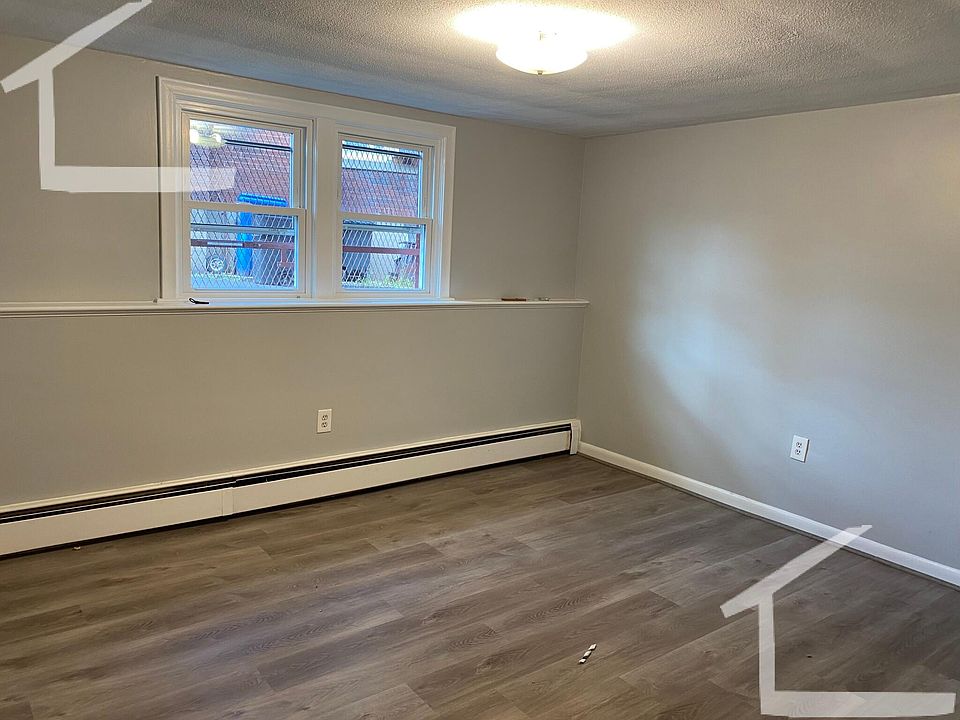 2nd image of 210 High St #4