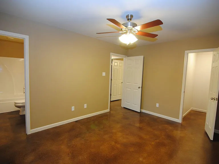 208 Kelso Rd — Photo 11