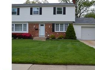 12 Cornell Dr, Delran, NJ 08075