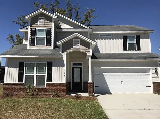 5 bed, 3.5 bath, 2928 sqft, $2,720 — Photo 1