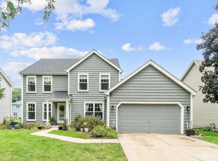 1772 Frost Ln, Naperville, IL 60564