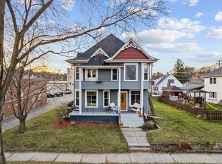 307 2nd St, New Glarus, WI 53574