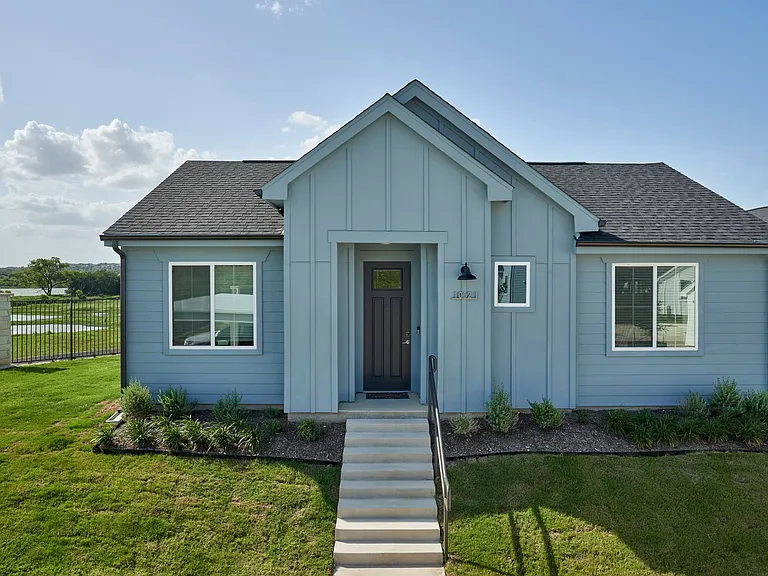 YardHomes Meadow Lake — Photo 1