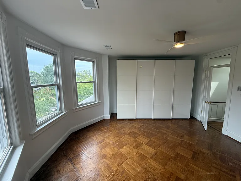 1318 Girard St NW — Photo 24