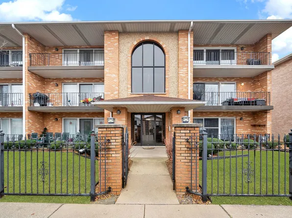 (undisclosed Address), Chicago, IL 60638