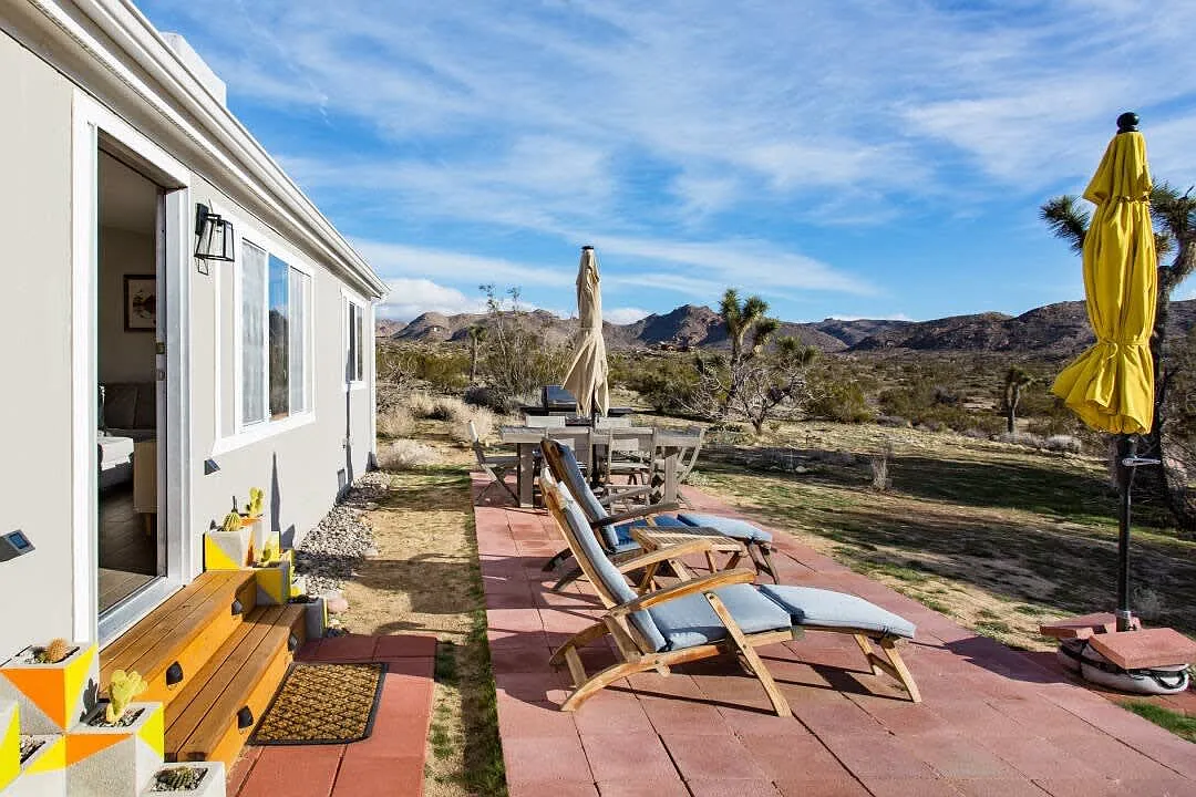 Photo 1 of 20 - 62828 Quail Springs Rd - Joshua Tree, CA Primary Photo - 62828 Quail Springs Rd