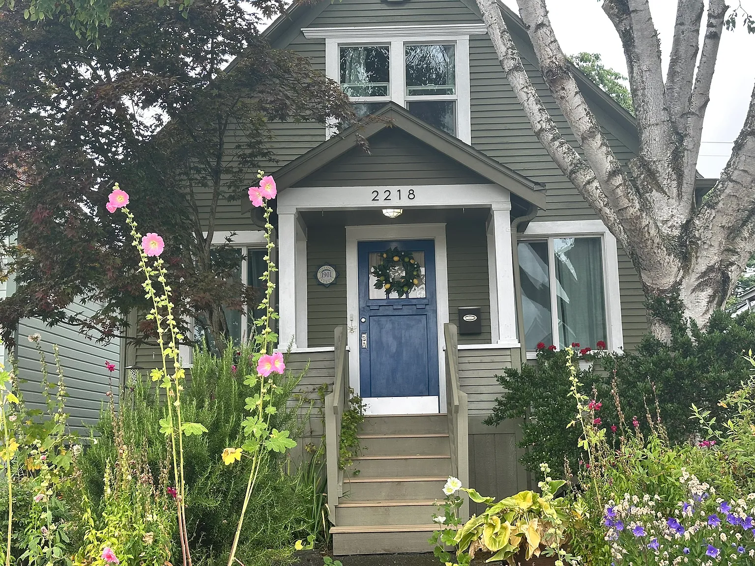 3 bed, 1400 sqft, $8,600 — Photo 2