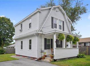 98 Grand View Ave, Johnston, RI 02919