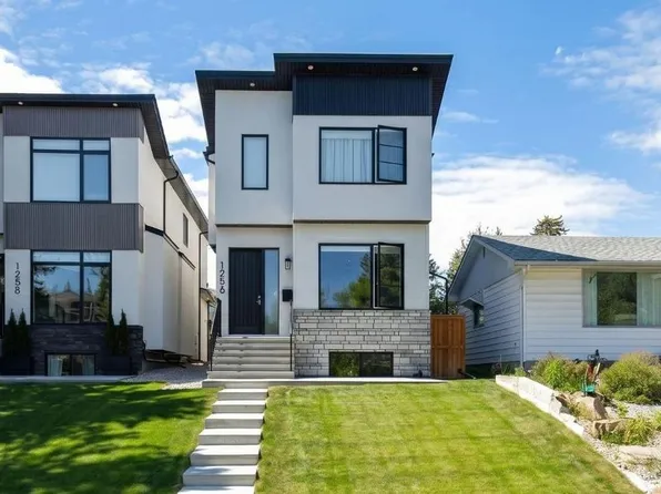 1256 SE Rosehill Dr NW, Calgary, AB T2K 1M2