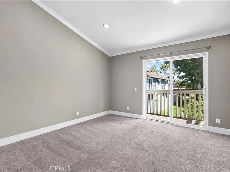 111 Abbeywood Ln — Photo 14