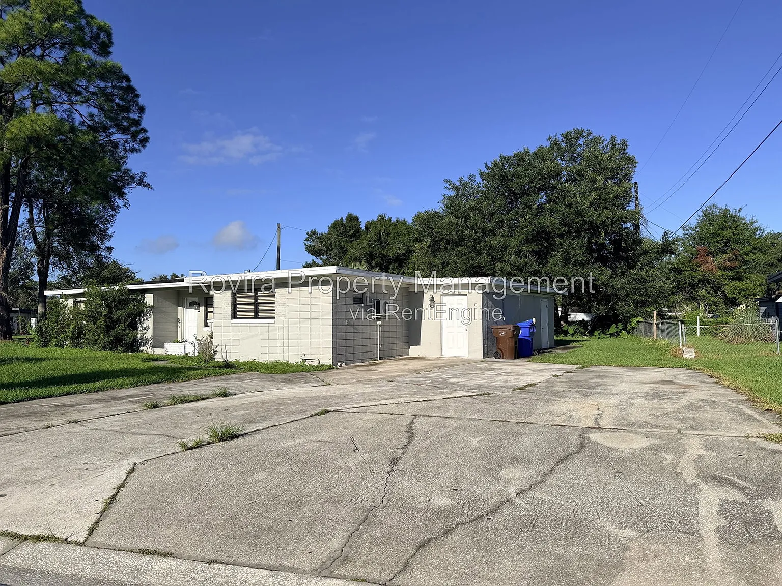 4 bed, 2.0 bath, 1668 sqft, $2,300 — Photo 2