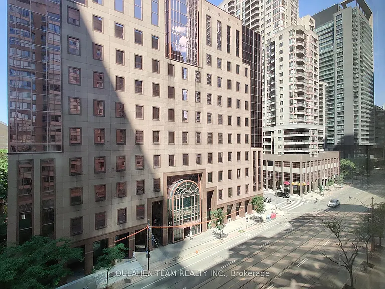 711 Bay St #717 — Photo 13