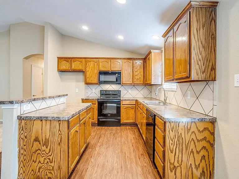 1205 Kielder Cir — Photo 6