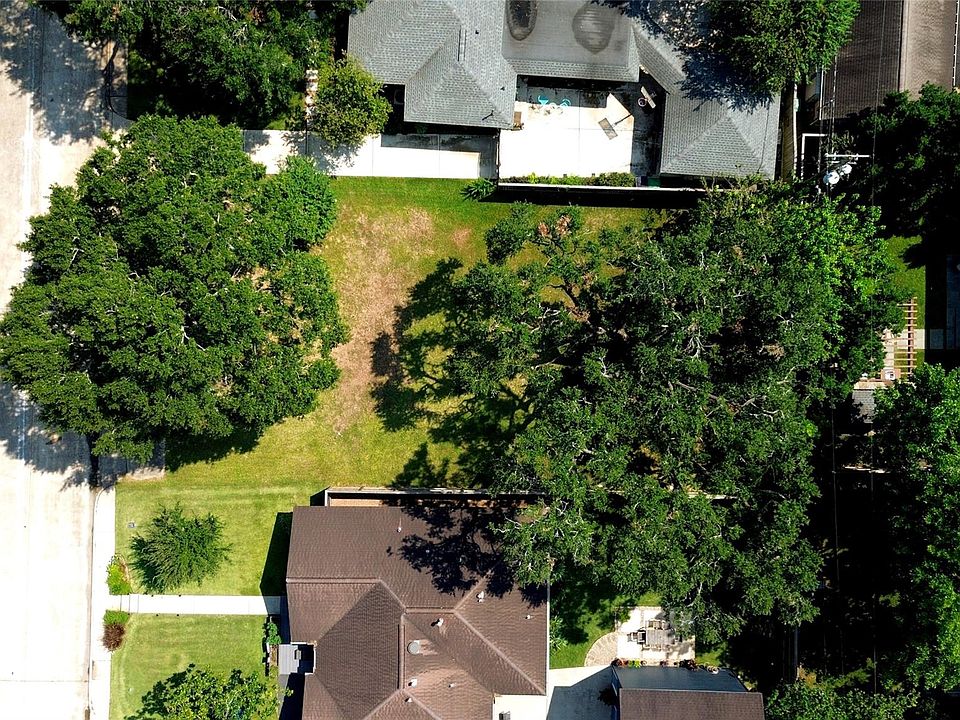 2nd image of 3731 Grennoch Ln