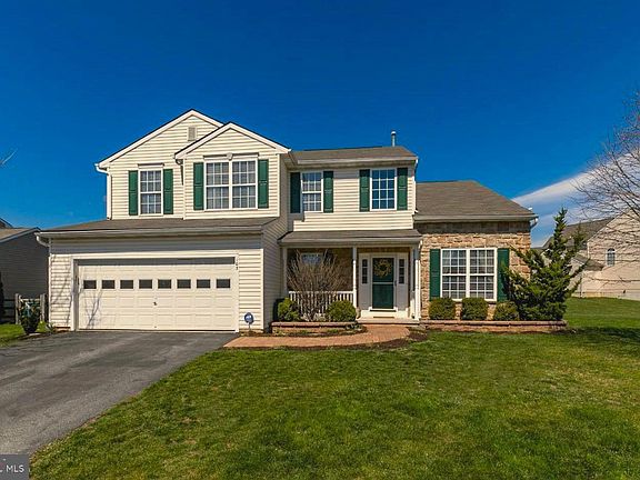 5th image of 103 Hyacinth Way