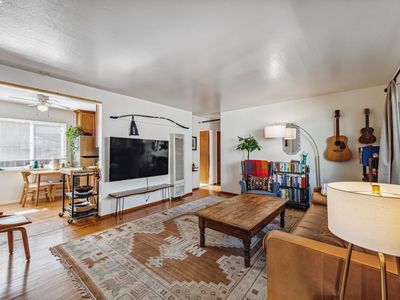 1361 Versailles Ave, Alameda, CA, 94501