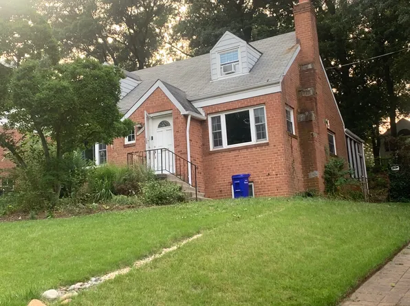 5818 Dewey St, Landover, MD 20785