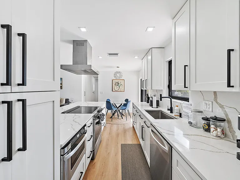 3144 Capri Rd — Photo 10