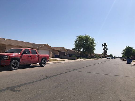 4th image of 714 W 12th Pl