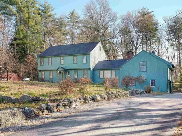 15 Carriage Lane, Bedford, NH 03110