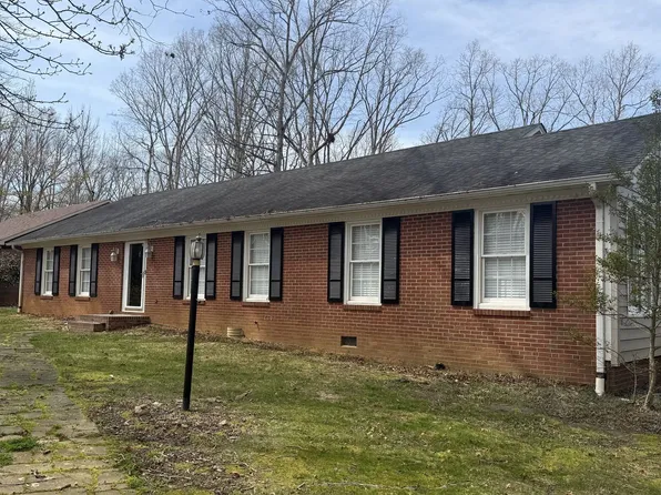 201 Wandering Ln, Mocksville, NC 27028