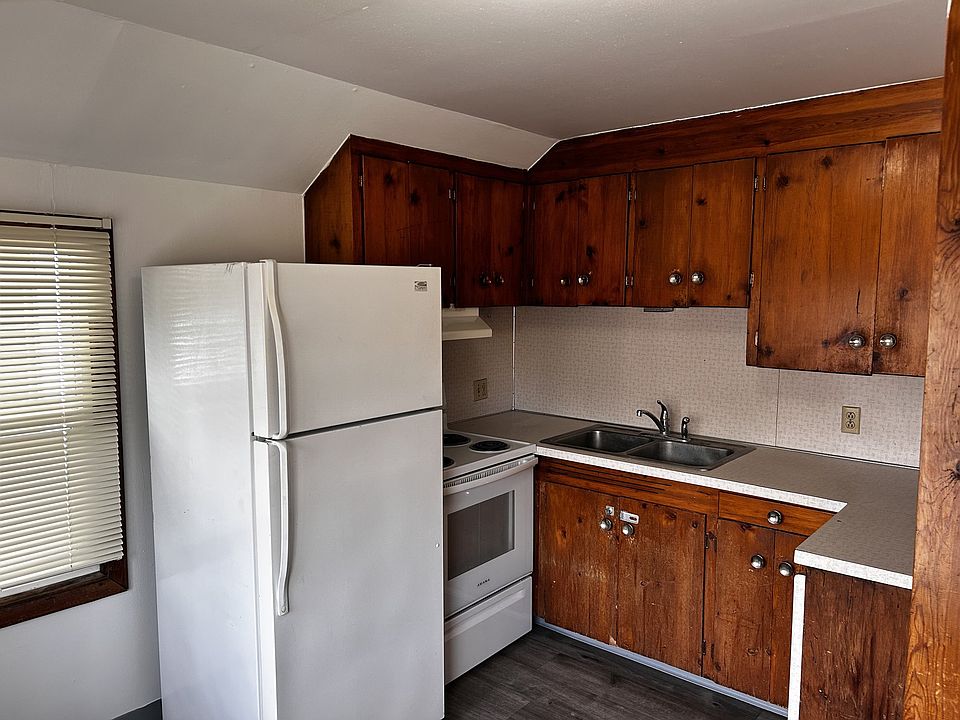 1st image of 519 1/2 S Almon St APT D
