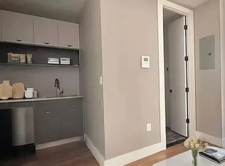 2 Box St UNIT 303, Brooklyn, NY 11222