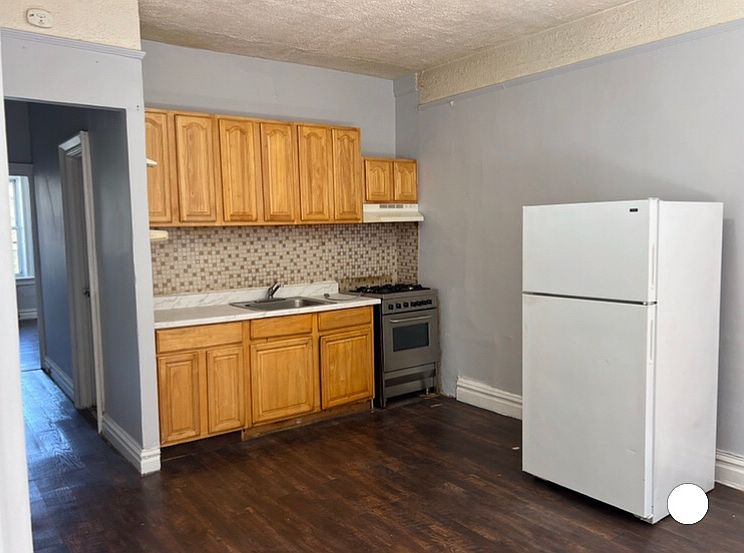 1st image of 326 Summit Ave #306A