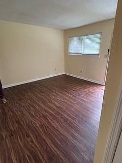 2nd image of 1659 Hamlet Dr