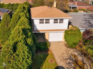 4514 Davis St, Skokie, IL